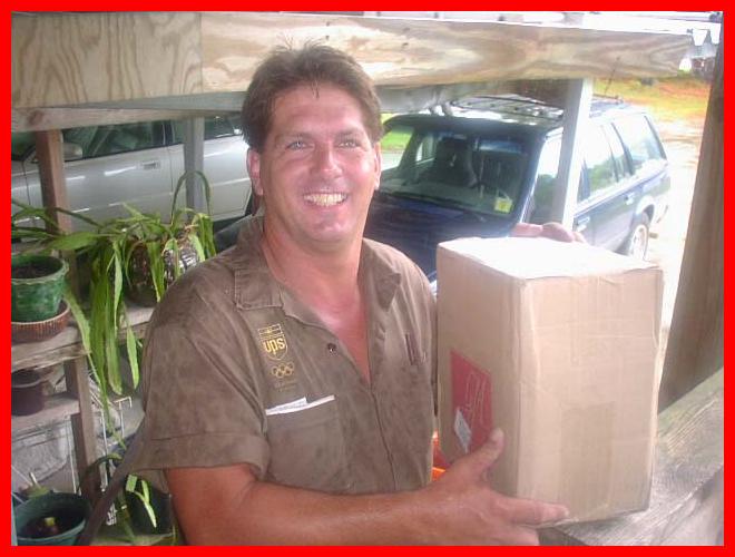 PHOTO TAKEN SEPTEMBER 10, 2002
THE UPS MEN ARE BETTER THAN THE CABLE GUYS
BUT NOT YET AS GOOD AS THE MAILMEN